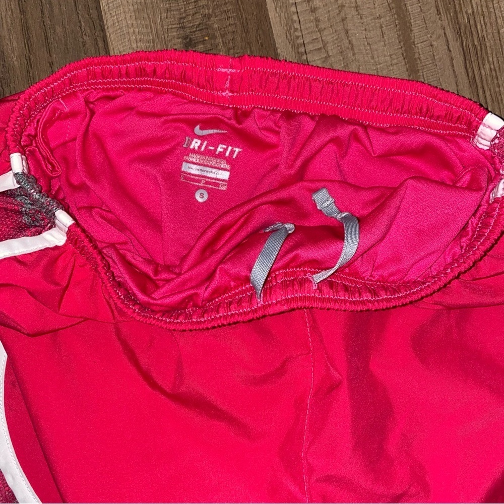 Nike  Dri - Fit athletic pink Women’s short size S - Picture 6 of 7